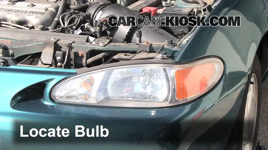 1997 Mercury Tracer LS 2.0L 4 Cyl. Sedan Lights Turn Signal - Front (replace bulb)